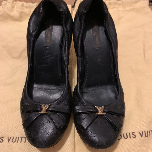 Louis Vuitton Women’s Shoes LV Gold Bowtie Close toe - Picture 1 of 5
